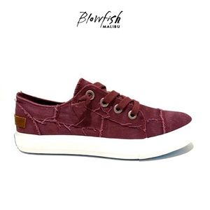 NWOB BLOWFISH Maxine Desert Burgundy Canvas Sneakers